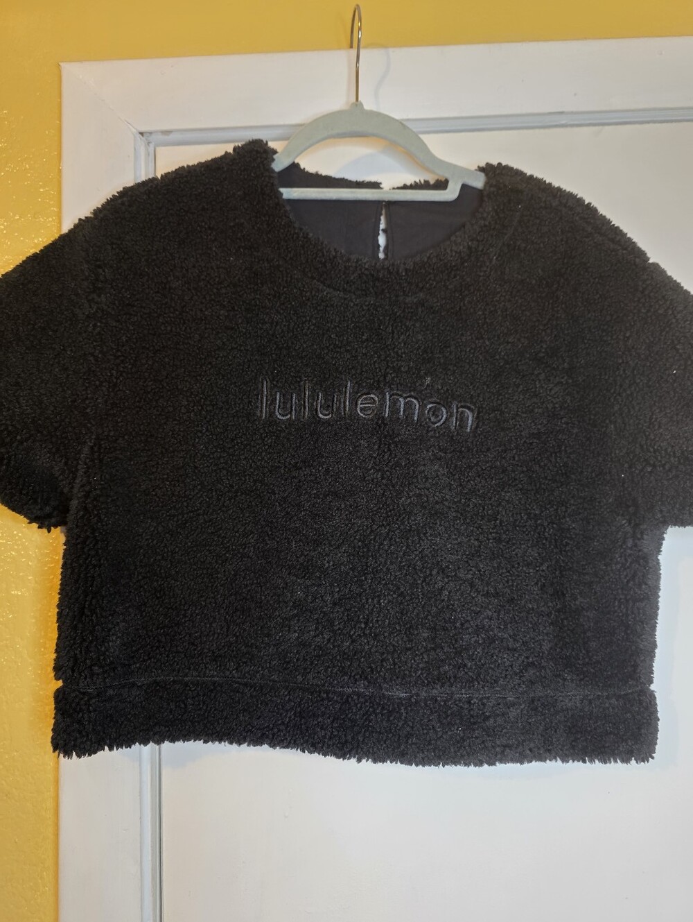 Lululemon Fleece Short Sleeve Women Cropped Shirt Sz 6